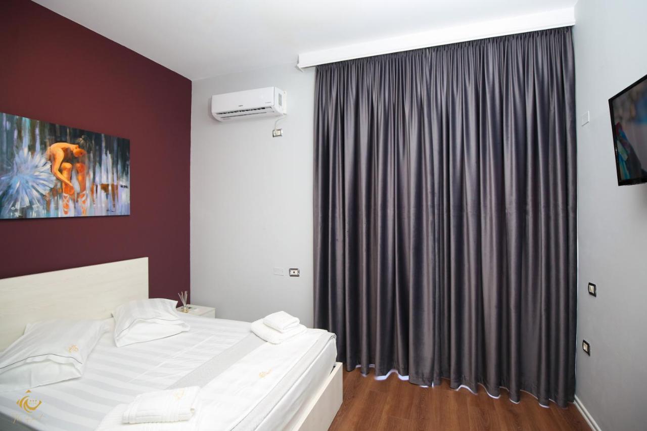 The Hart Hotel Vlorë Eksteriør billede