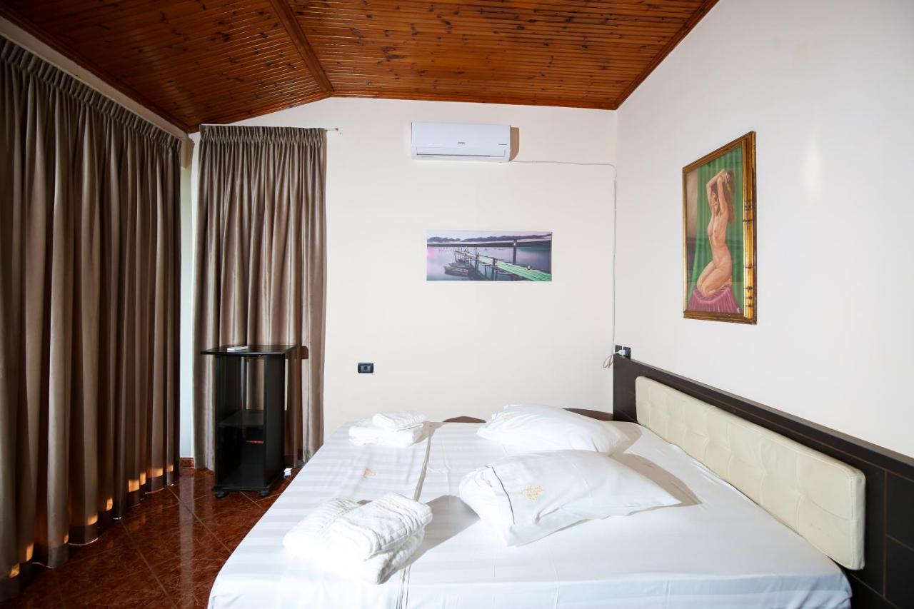 The Hart Hotel Vlorë Eksteriør billede